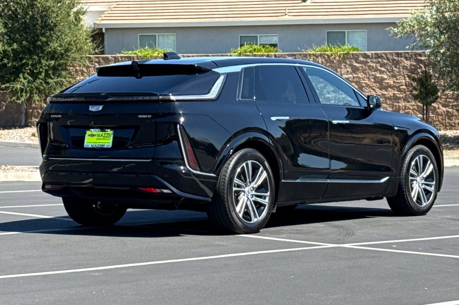 Used 2024 Cadillac Lyriq Luxury RWD image 11