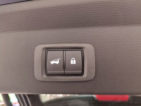 New 2025 Mitsubishi Outlander SE image 14