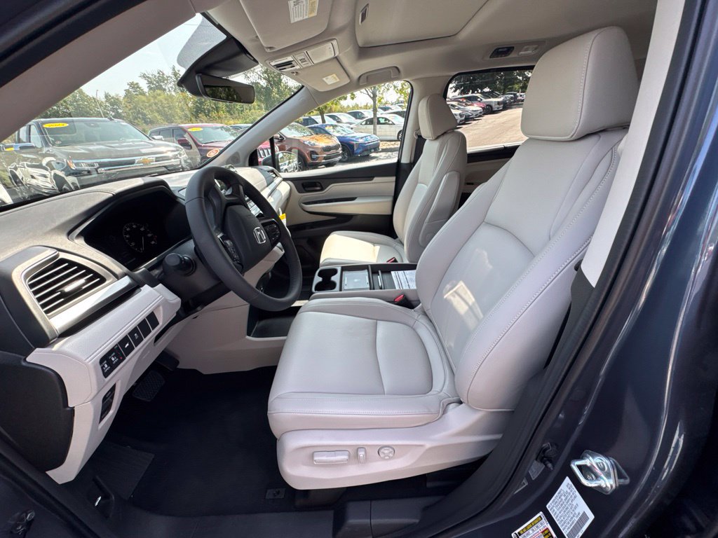 New 2027 Honda Odyssey EX-L image 8