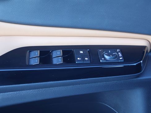 Used 2025 Lexus ES 350 350 image 14