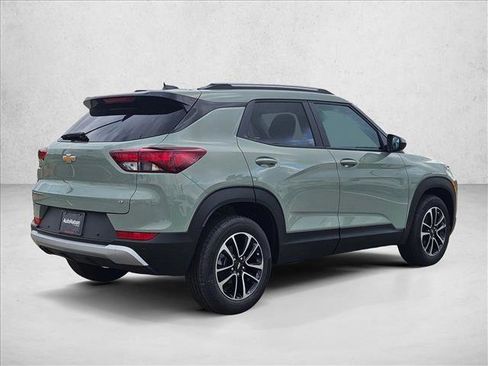 New 2026 Chevrolet TrailBlazer LT w/ Convenience Package FWD image 2