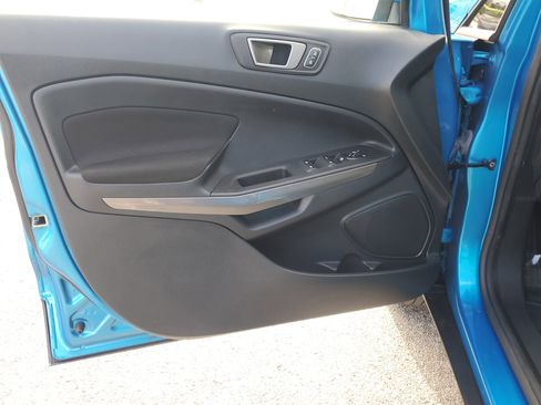 Certified 2020 Ford EcoSport SE image 19