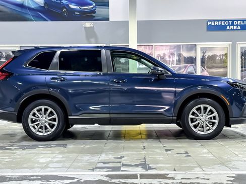 Used 2025 Honda CR-V EX image 7