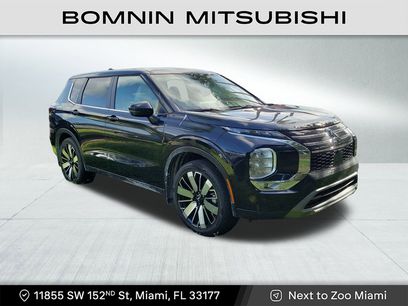 New 2025 Mitsubishi Outlander SE