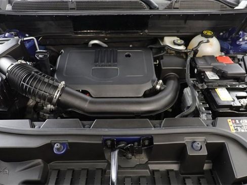 Certified 2023 GMC Acadia SLE w/ Driver Convenience Package image 25