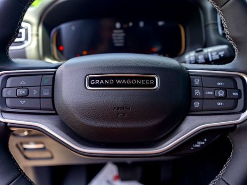 New 2026 Jeep Grand Wagoneer Limited w/ Premium Group II AWD/4WD image 13