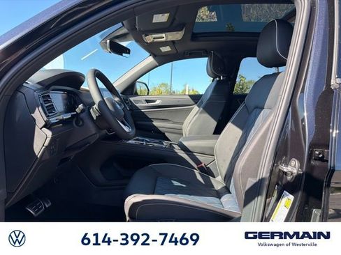 New 2026 Volkswagen Atlas Cross Sport SEL Premium R-Line AWD/4WD image 22