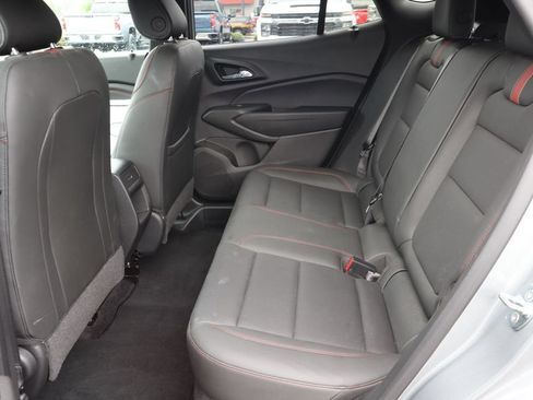 Used 2024 Chevrolet Trax RS FWD image 18