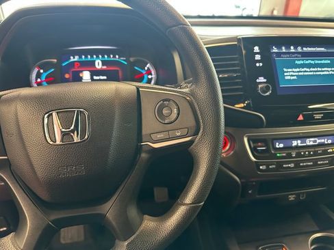 Used 2022 Honda Pilot Sport image 21