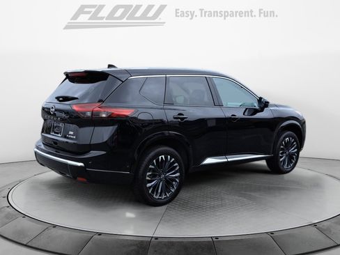 Used 2025 Nissan Rogue Platinum FWD image 9