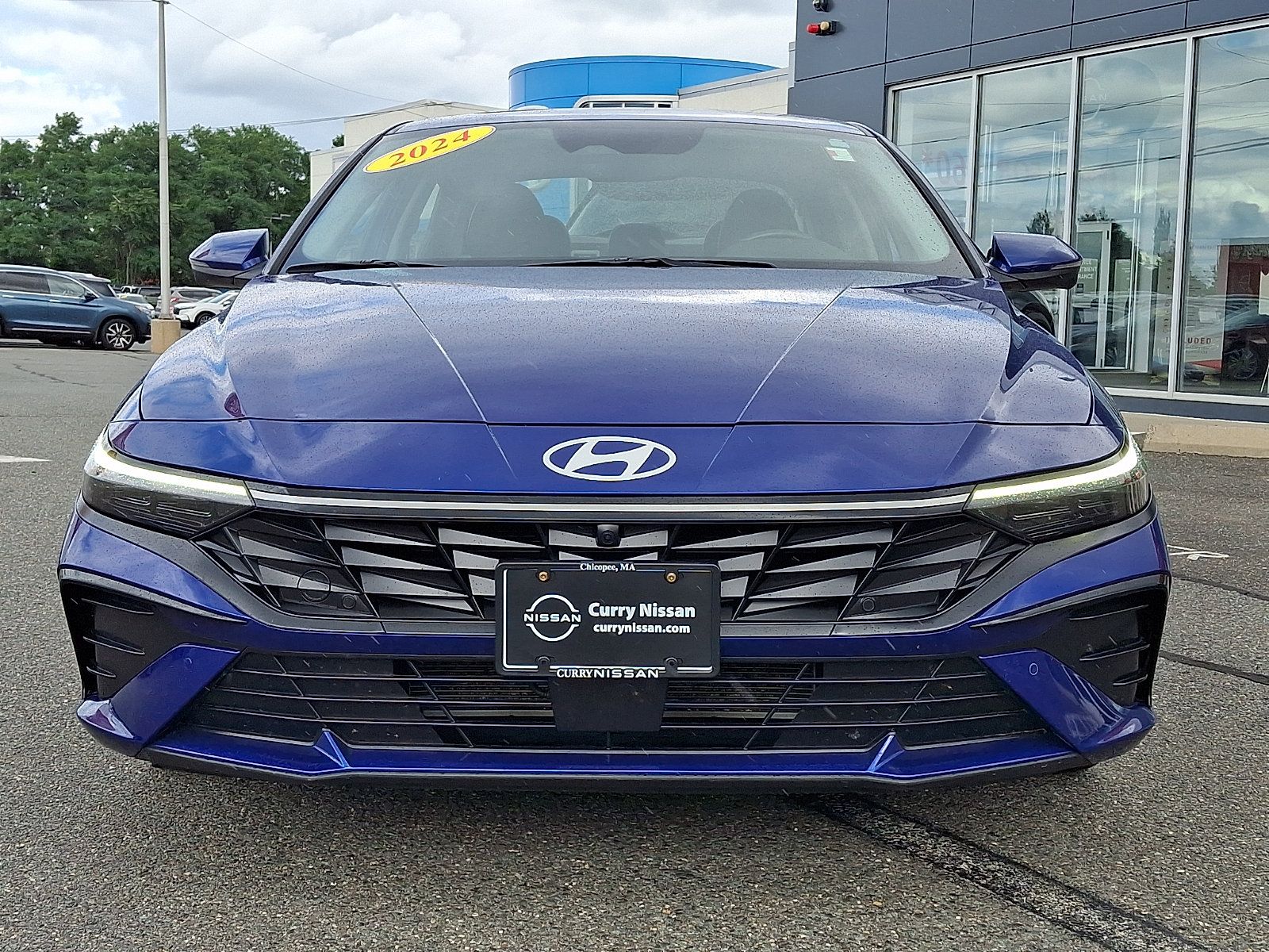Used 2024 Hyundai Elantra Limited FWD image 2