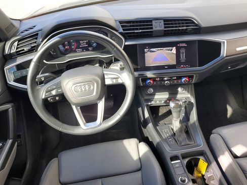 Used 2020 Audi Q3 2.0T Premium Plus AWD/4WD image 18