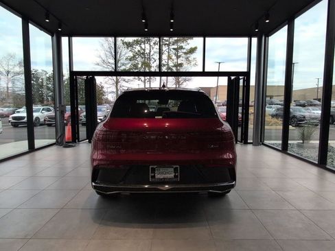 Used 2026 Genesis GV70 2.5T Advanced image 4