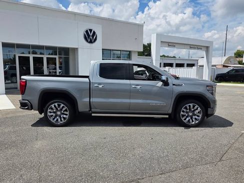 Used 2024 GMC Sierra 1500 Denali w/ Denali Reserve Package AWD/4WD image 13