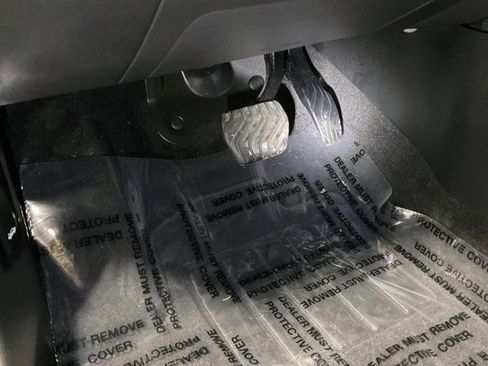 Used 2023 Nissan Rogue SV image 37