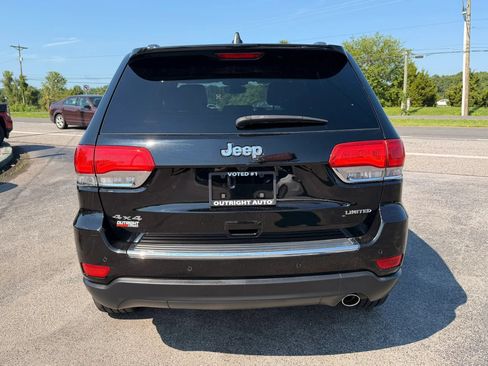 Used 2017 Jeep Grand Cherokee Limited AWD/4WD image 4