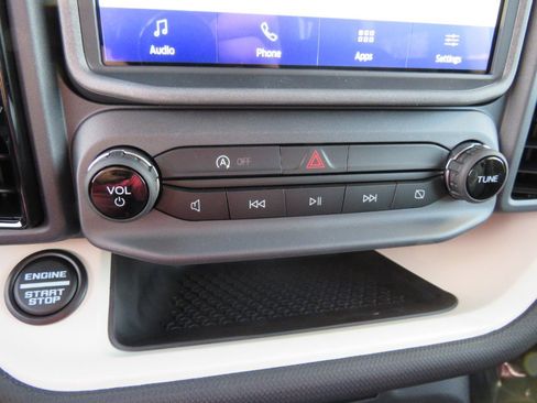 New 2024 Ford Bronco Sport Heritage w/ Heritage Convenience Package image 39