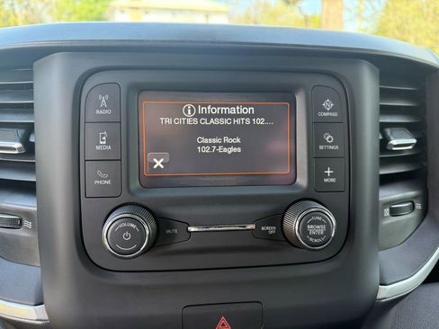 Used 2021 RAM 1500 Big Horn image 22