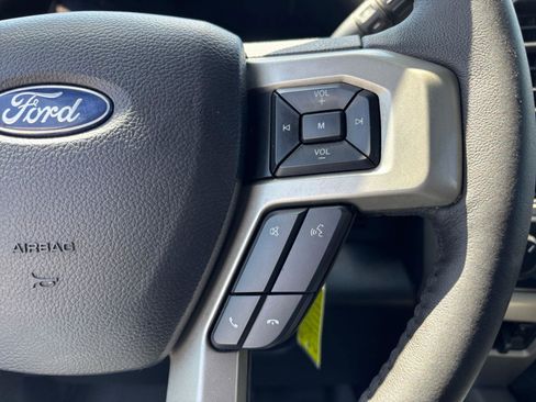 Used 2020 Ford F250 Lariat w/ Lariat Value Package AWD/4WD image 27