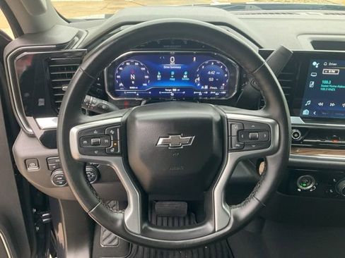 Used 2024 Chevrolet Silverado 1500 RST AWD/4WD image 9
