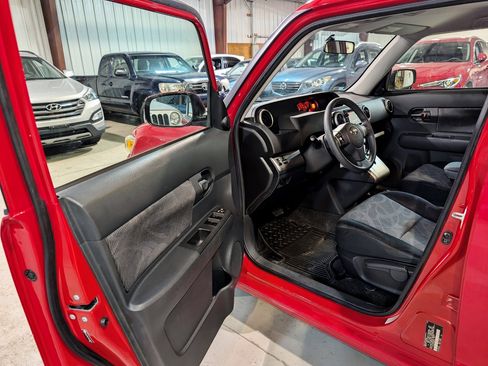Used 2013 Scion xB image 12