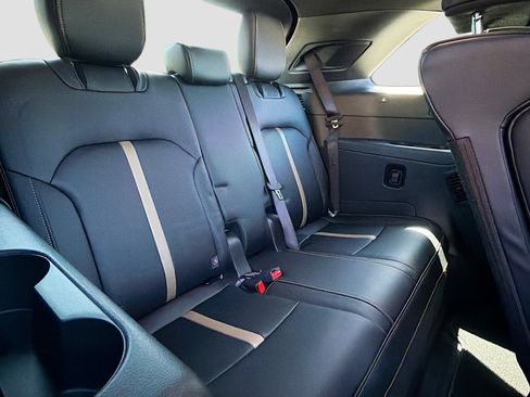 Certified 2025 MAZDA CX-90 3.3 Turbo S w/ Premium Package image 21