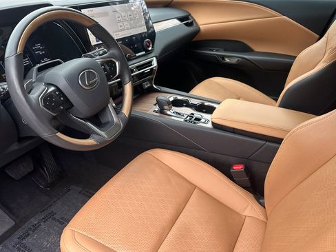 Used 2025 Lexus RX 350 image 11