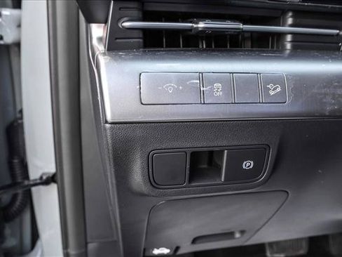 Certified 2026 Hyundai Kona SEL Sport AWD/4WD image 12