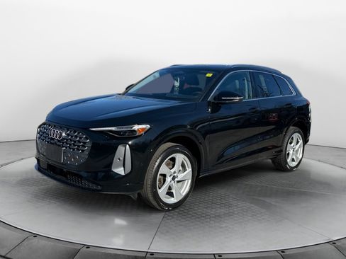 New 2025 Audi Q5 Premium Plus image 3