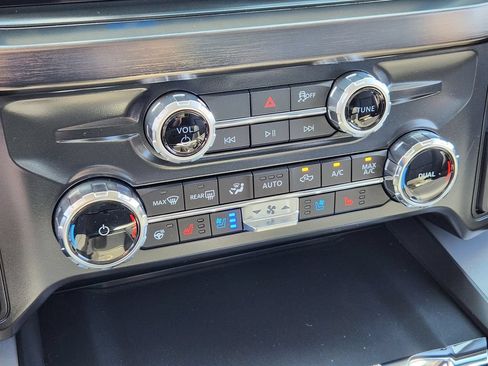 New 2026 Ford F550 4x4 Crew Cab image 23
