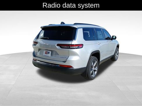 New 2025 Jeep Grand Cherokee L Limited w/ Trailer Tow Package image 6