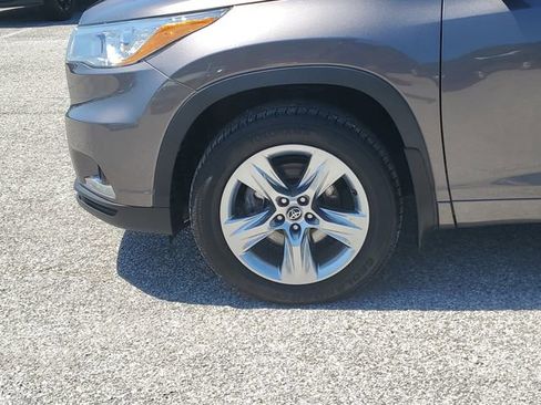 Used 2016 Toyota Highlander Limited AWD/4WD image 8