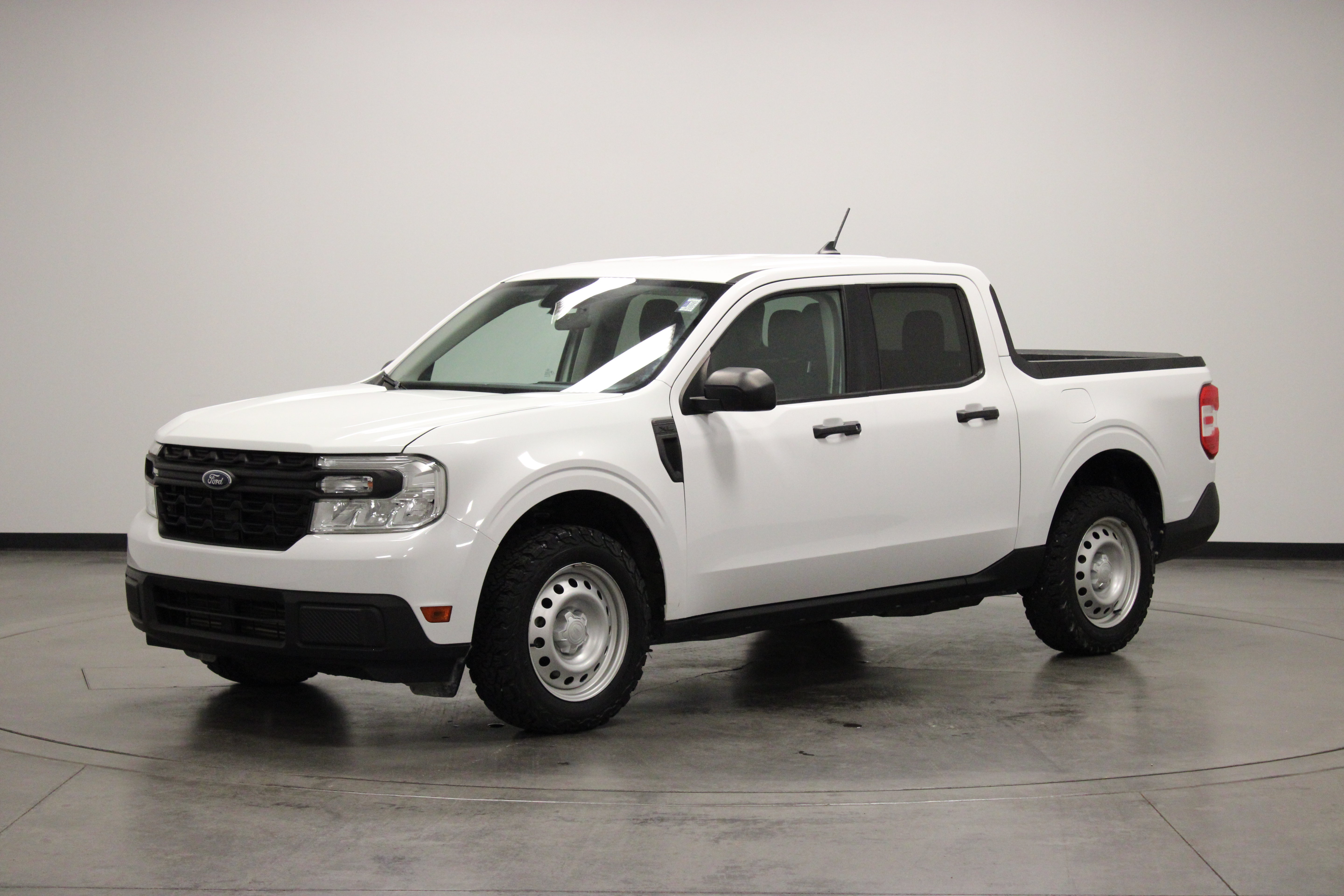Used 2022 Ford Maverick XL w/ Equipment Group 100A Standard AWD/4WD image 4