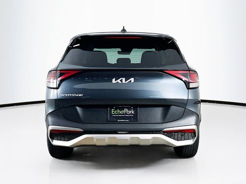 Used 2025 Kia Sportage LX FWD image 7