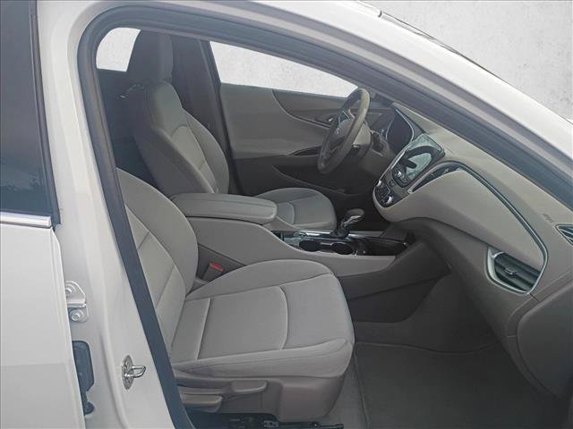 Used 2022 Chevrolet Malibu LT FWD image 18
