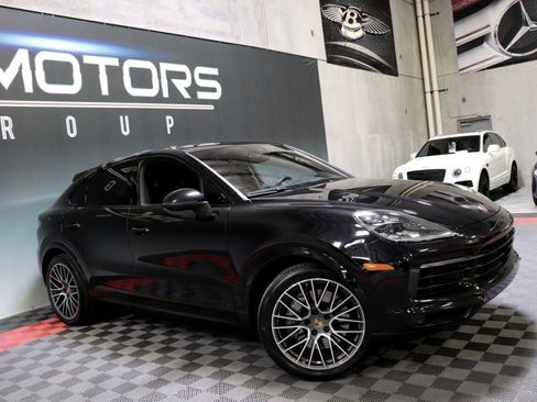 Used 2021 Porsche Cayenne S AWD/4WD image 11