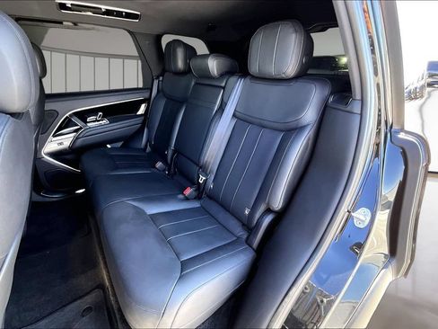 Used 2023 Land Rover Range Rover SE AWD/4WD image 20