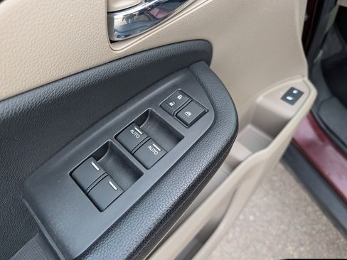 Used 2018 Honda Pilot Touring image 25