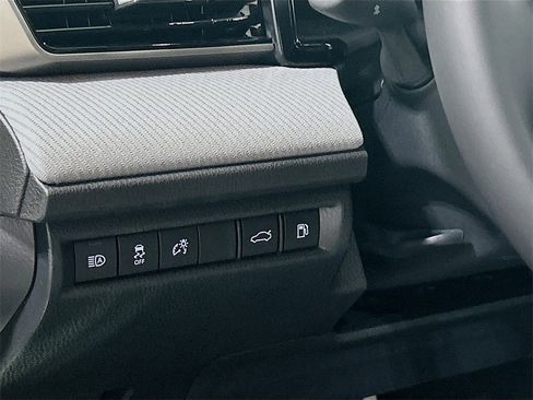 New 2026 Toyota Camry SE image 11