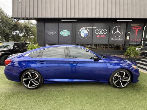 Used 2022 Honda Accord Sport image 8