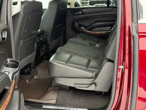 Used 2019 Chevrolet Suburban Premier image 20