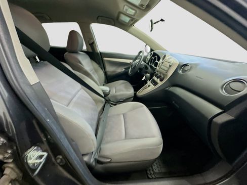 Used 2010 Toyota Matrix FWD image 29