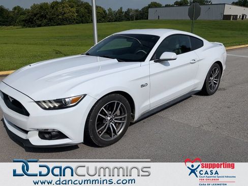 Used 2016 Ford Mustang GT RWD image 1