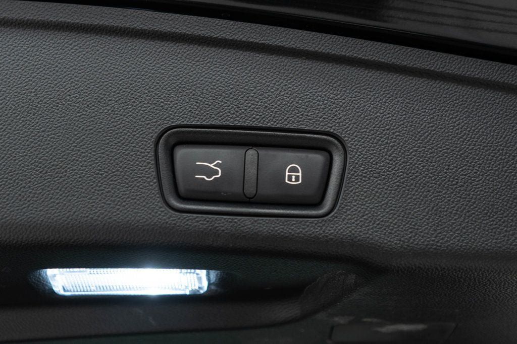 Used 2023 Maserati Grecale Modena AWD/4WD image 34