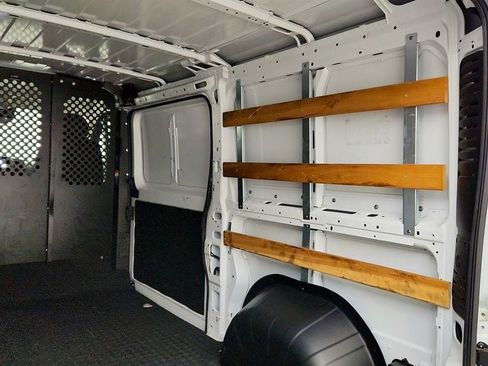 Used 2025 RAM ProMaster 2500 w/ U-Haul Equipment Group FWD image 20