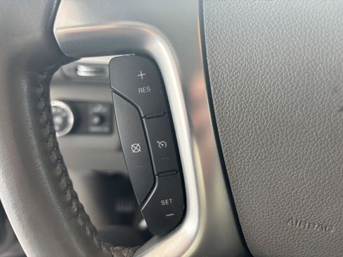 Used 2016 Chevrolet Traverse LT image 11