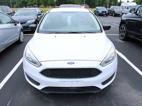 Used 2018 Ford Focus S FWD image 2