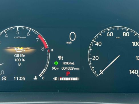 Used 2025 Honda Ridgeline Sport image 27