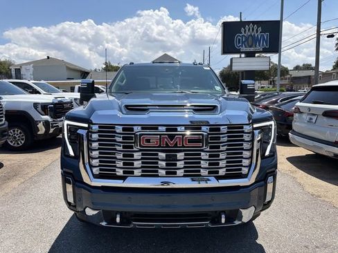 Used 2025 GMC Sierra 2500 Denali w/ Denali Reserve Package AWD/4WD image 2