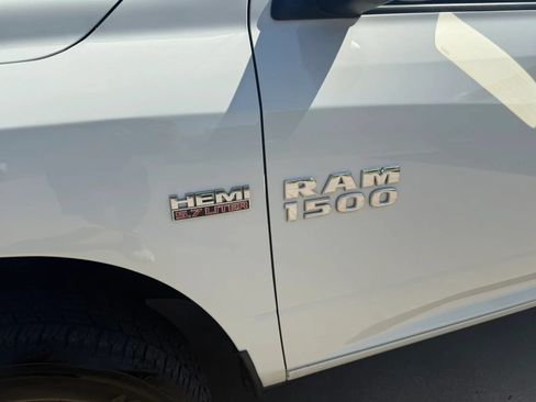 Used 2016 RAM 1500 Lone Star AWD/4WD image 17